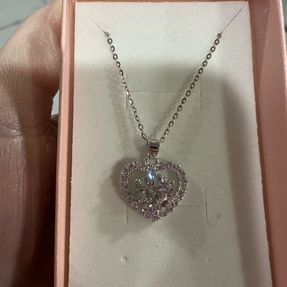 2 ct Moissanite heart necklace set in 925 Sterling Silver. Absolutely STUNNING!